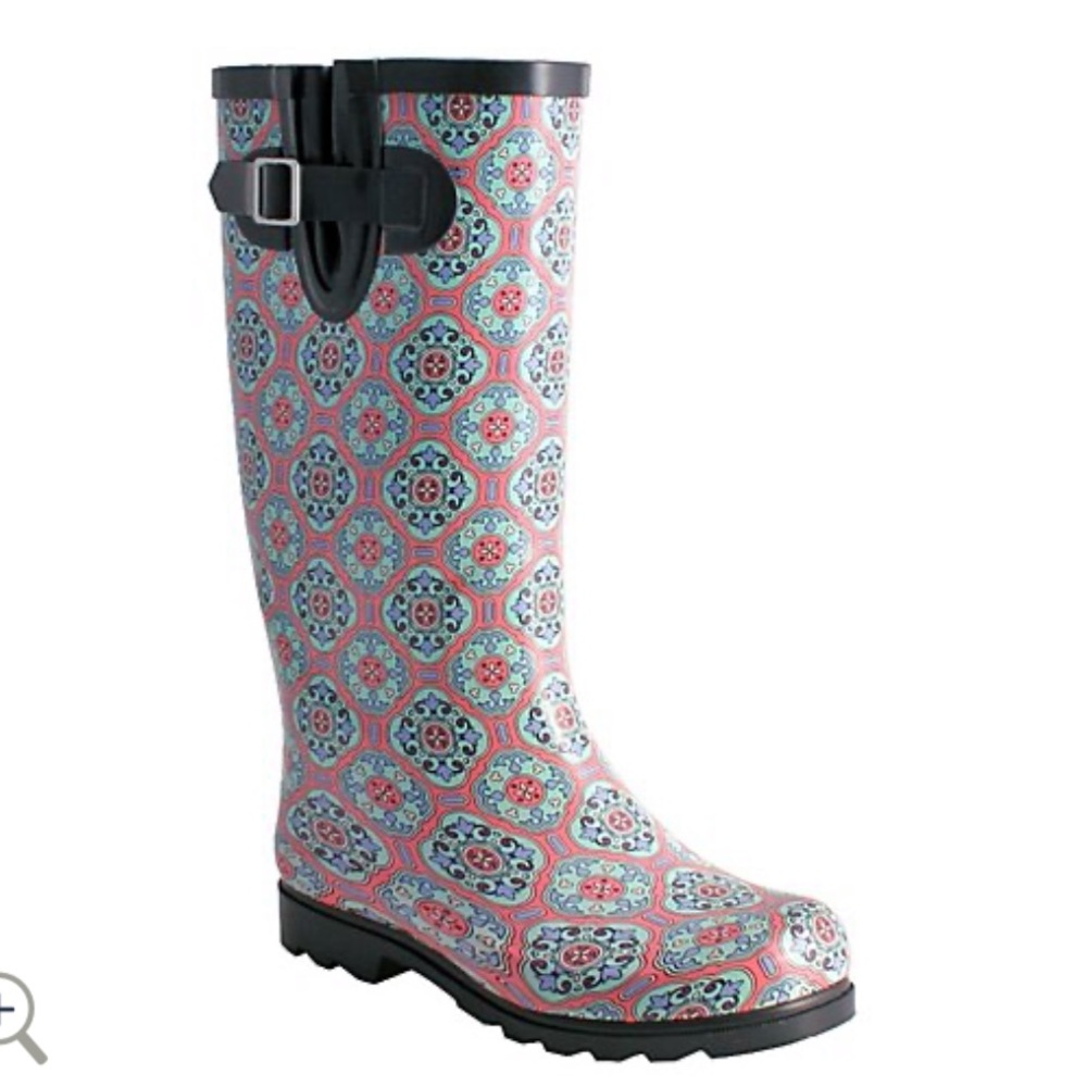 Nomad Pull-On Rubber Rain Boots - Puddles